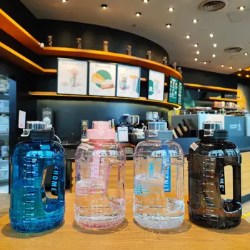 Kısa Büyük Kapasiteli 1.5 L Moda Ton Ton Kova Su Bardağı Taşınabilir Halat Spor Spor Açık Su Şişesi İle Zaman İşaretleyici