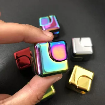 Yeni Kare Fidget Spinner Renkli Alüminyum Alaşım Sihirli Küp Eğlence Yaratıcı Dekompresyon Oyuncak El Spinner Stres Giderici Hediyeler