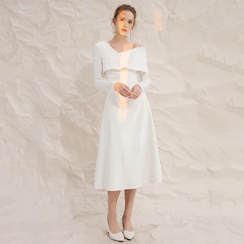 YIGELILA Kadın Retro Moda Beyaz Elbise Zarif V Yaka Tek omuz Jakarlı Elbise İmparatorluğu İnce evaze elbise Orta uzunlukta 67070