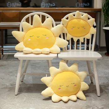 Yeni Sevimli Peluş Doldurulmuş Güneş ve Bulut Yastık Yumuşak Yaratıcı Peluş Güneş Bulut Oyuncak araba yastığı Ev Dekor Çocuk çocuk oyuncakları 35-70CM
